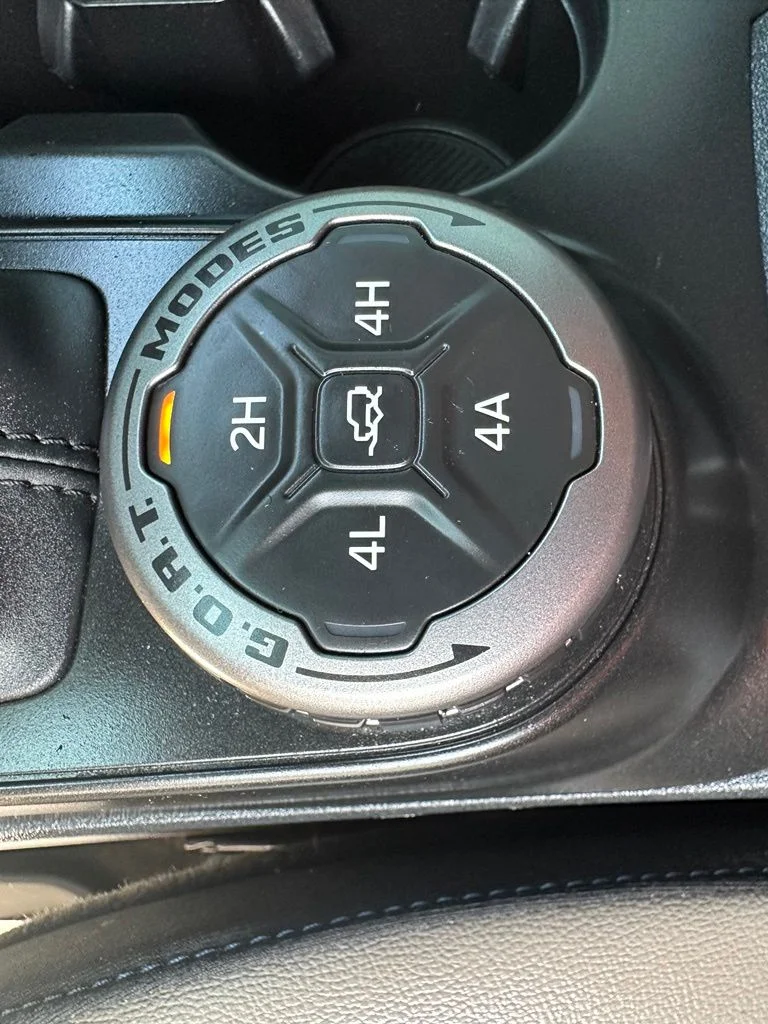Used 2022 Red Ford Wildtrak image 22