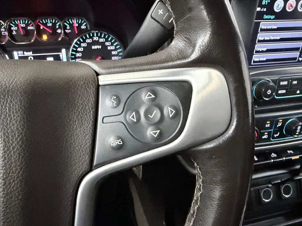 Used 2018 Red GMC SLT image 23