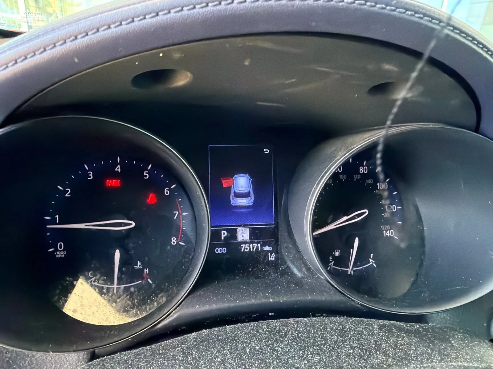 Used 2021  Toyota LE image 7