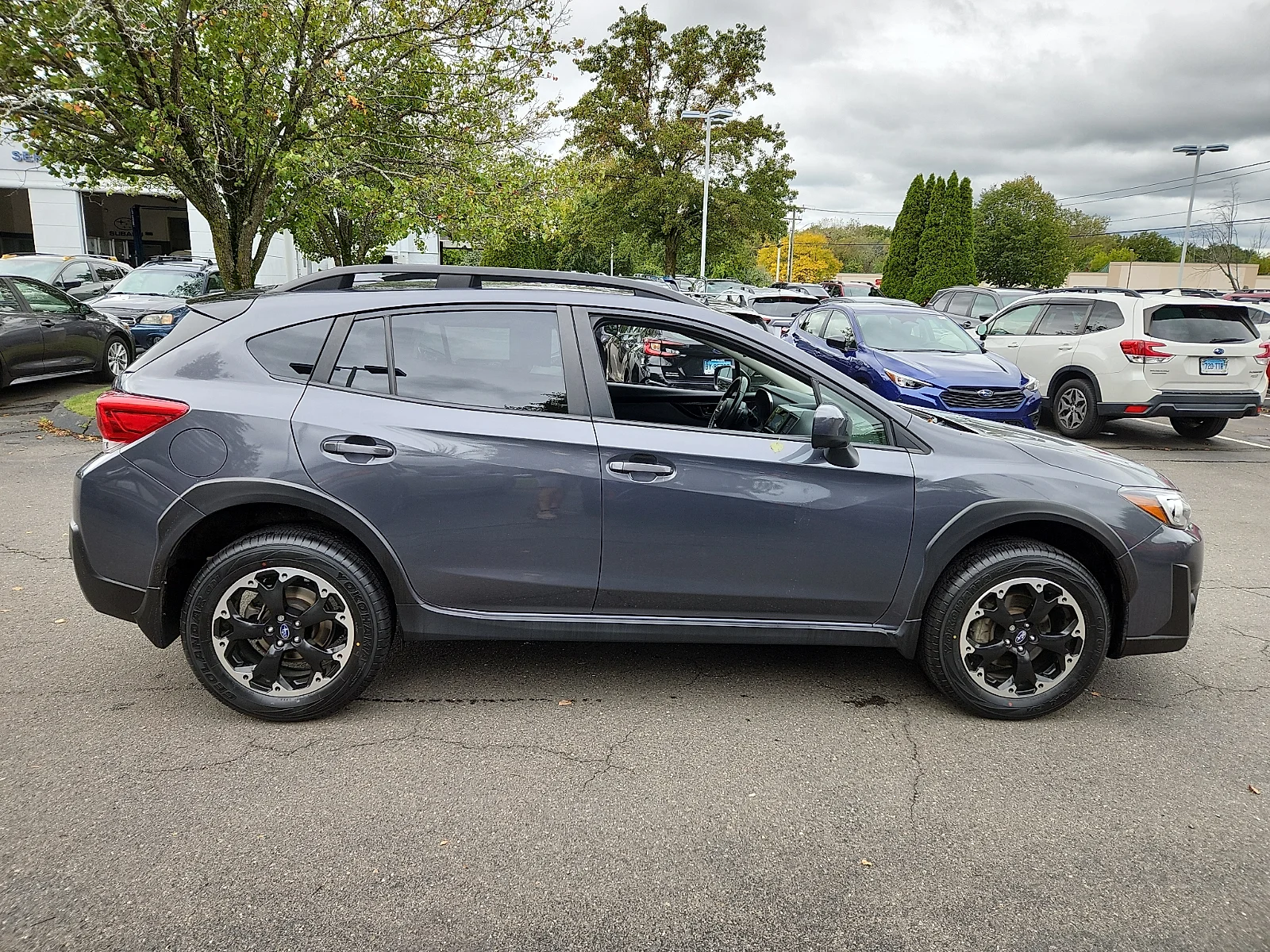 Used 2021 Magnetite Gray Metallic - MG7 Subaru Premium image 7