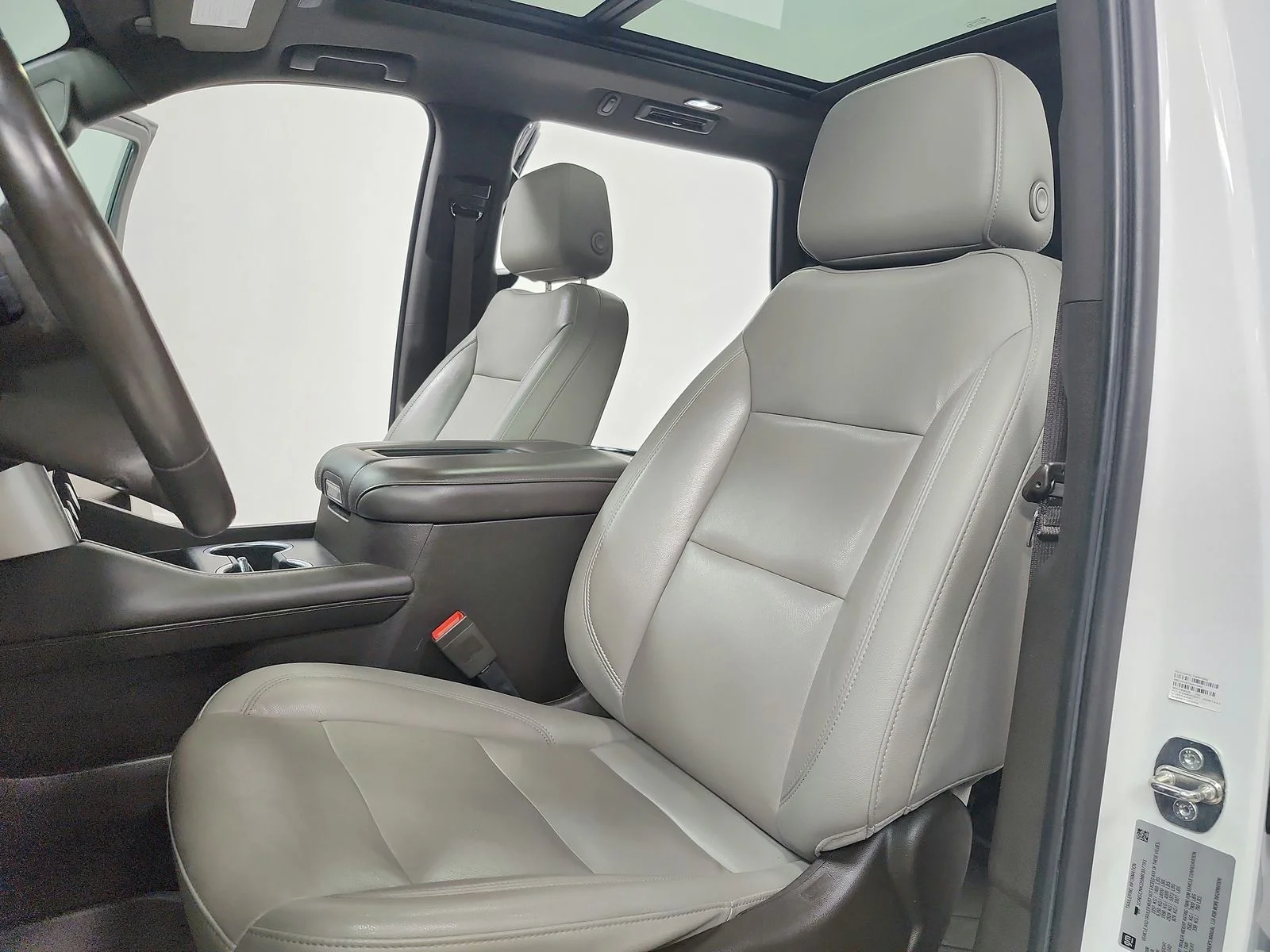 Used 2021 White Chevrolet LT image 20