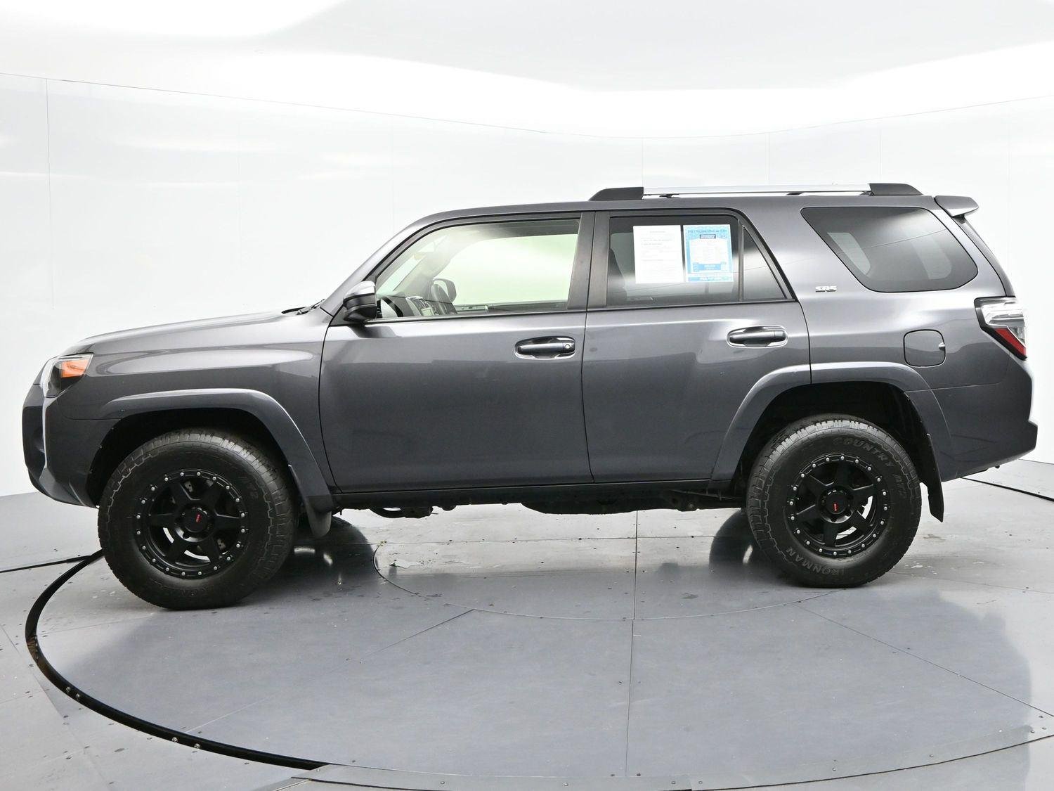Used 2021 Magnetic Gray Metallic Toyota SR5 image 4