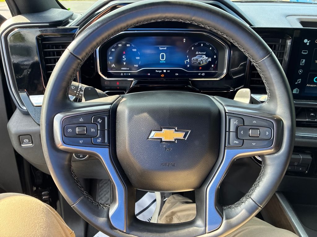 Used 2023 Black Chevrolet High Country image 13