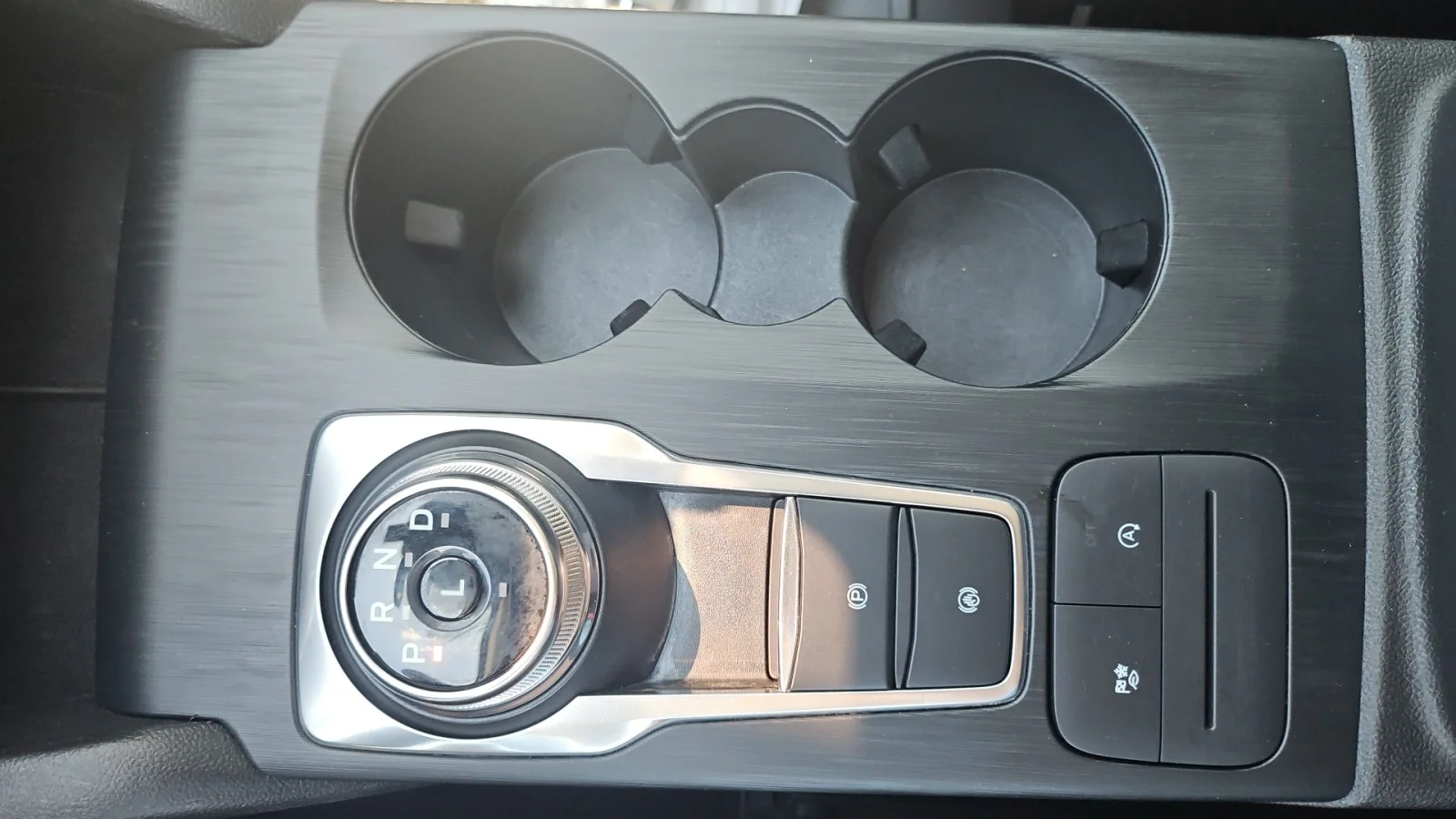 Used 2025 White Ford Active FWD image 17