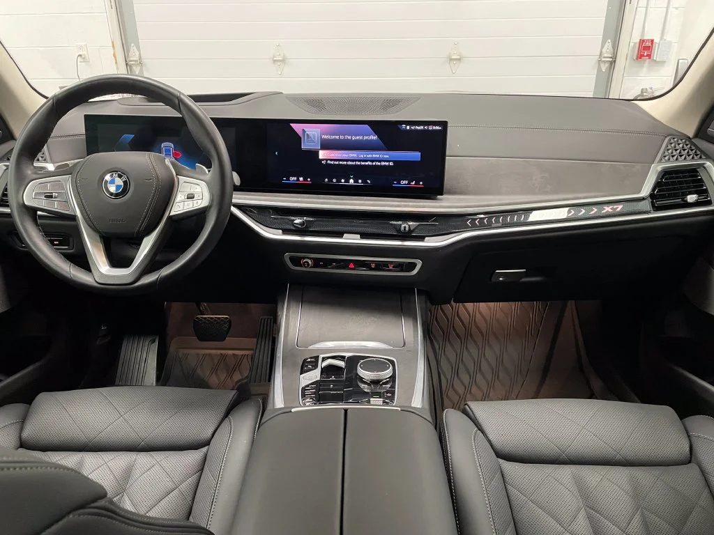 Used 2026 Gray Metallic BMW xDrive40i image 14