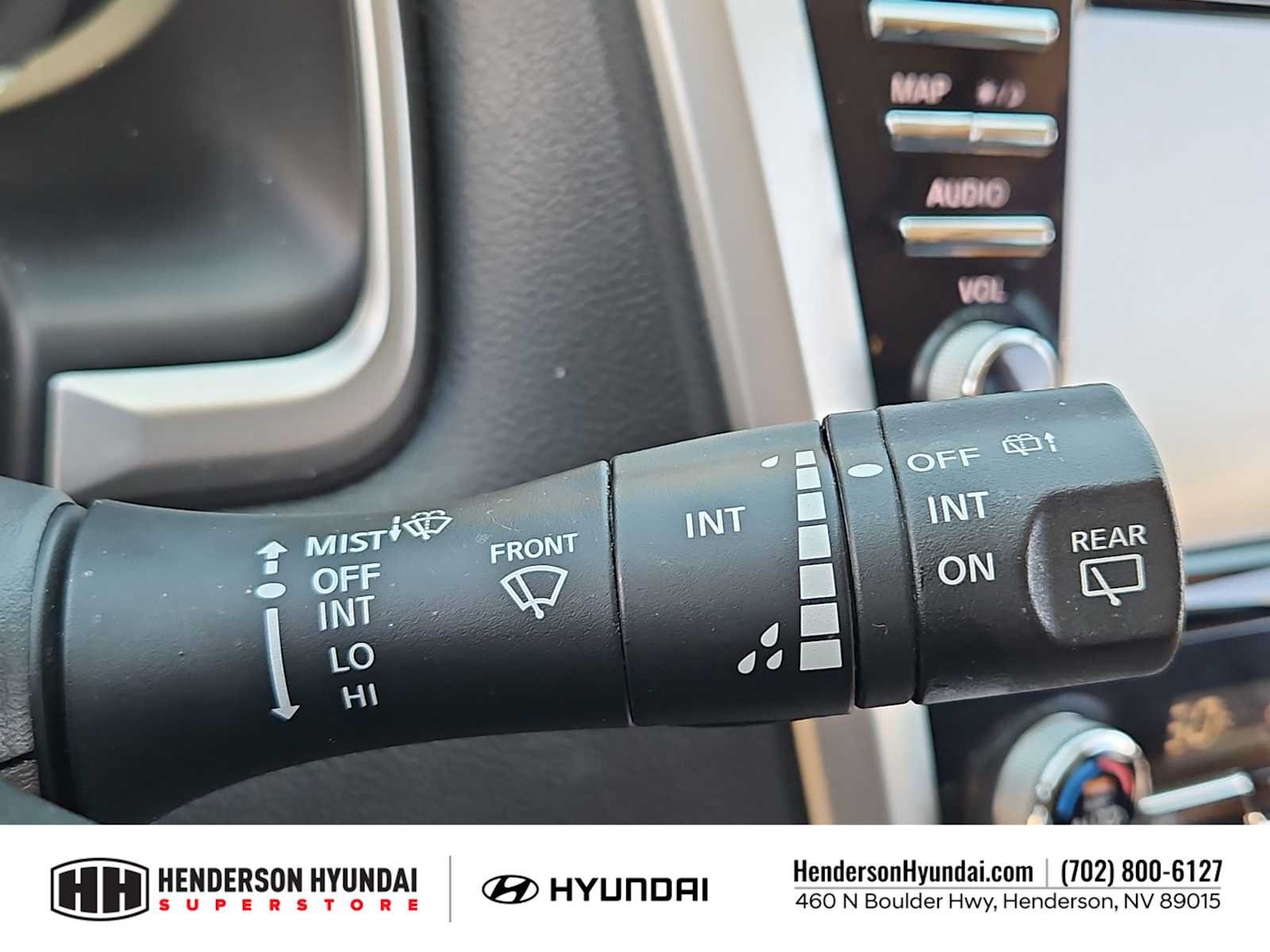 Used 2015 Brilliant Silver Metallic Nissan Platinum image 26