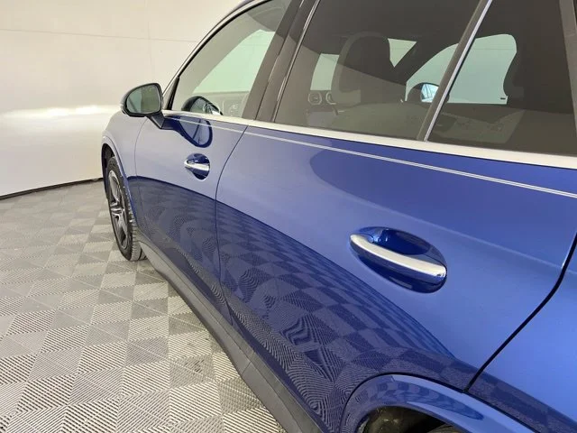 Used 2023 Blue Mercedes-Benz GLC 300 image 9