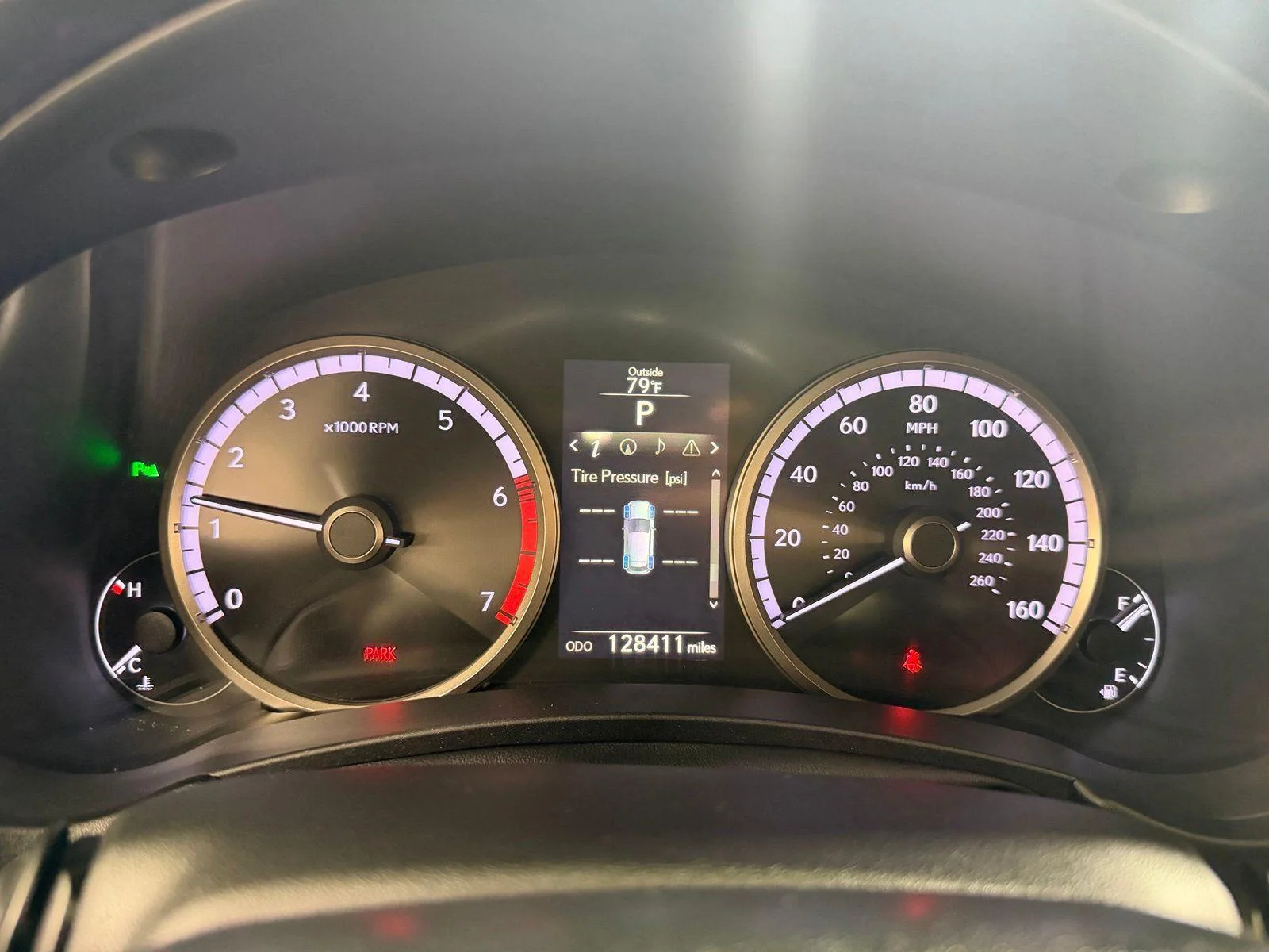 Used 2015 Atomic Silver Lexus F Sport image 5