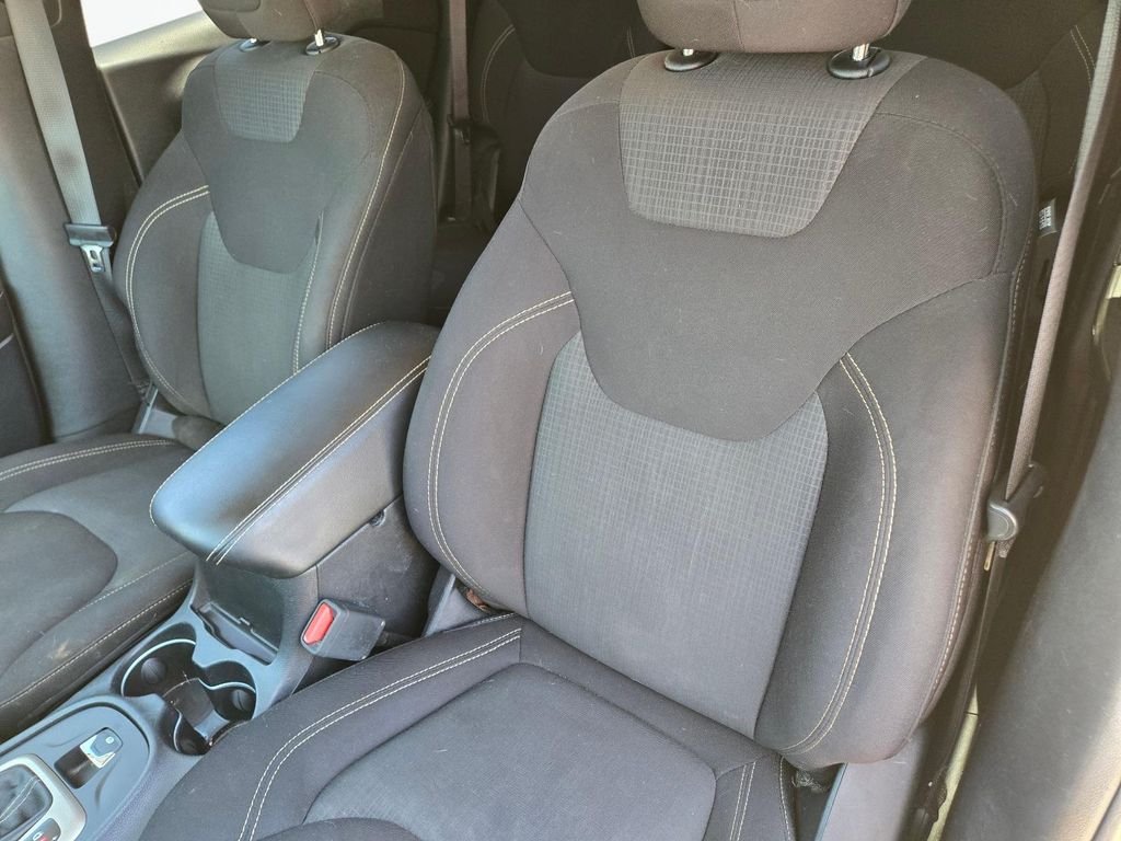 2016 Jeep Cherokee Latitude - Photo 15
