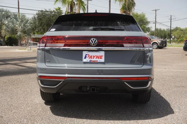 New 2026 Pure Gray Volkswagen 2.0T SE w/Technology image 8