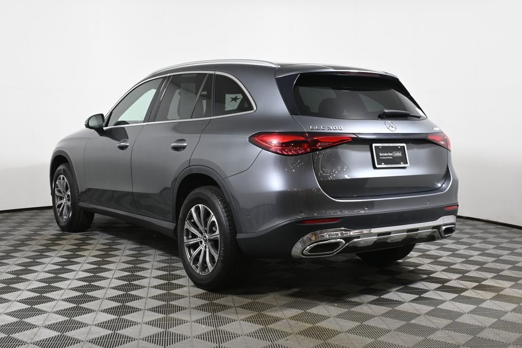 Used 2023 Selenite Gray Metallic Mercedes-Benz GLC 300 image 5