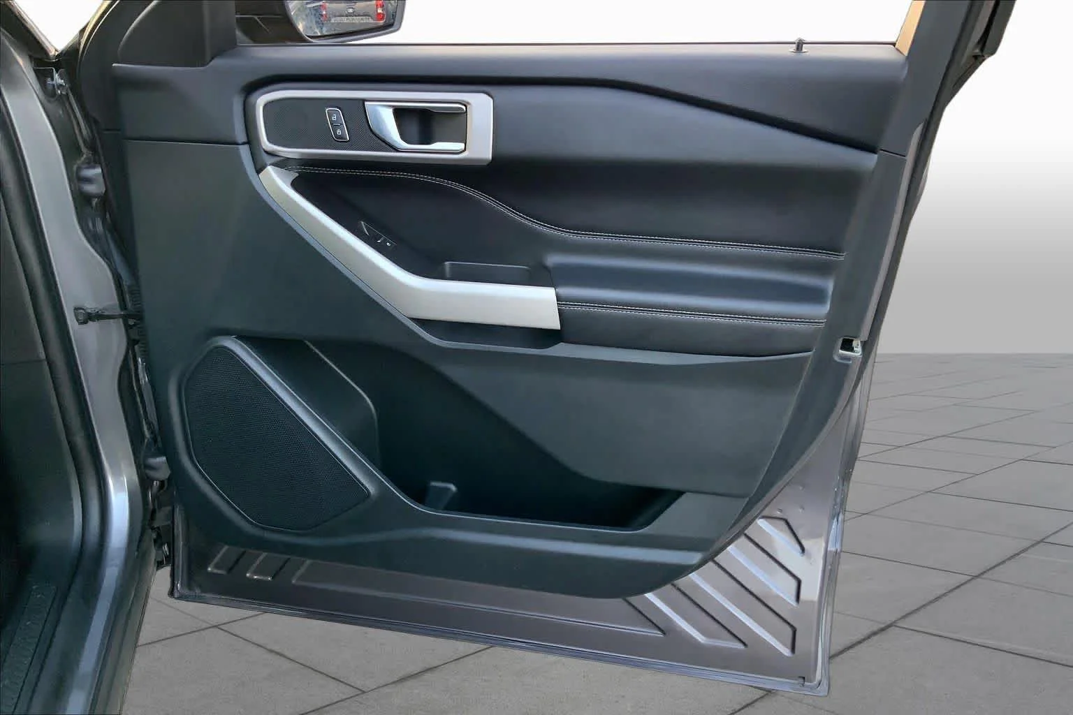 Used 2021 Carbonized Gray Metallic Ford XLT image 21
