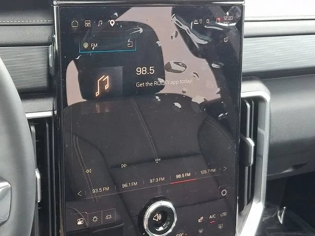New 2026 Crystal Metallic GMC Elevation image 18