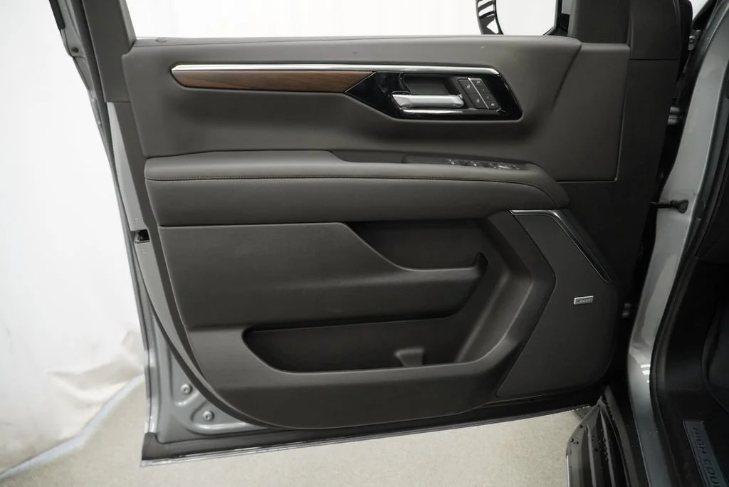 New 2026 Sterling Gray Metallic Chevrolet High Country image 24