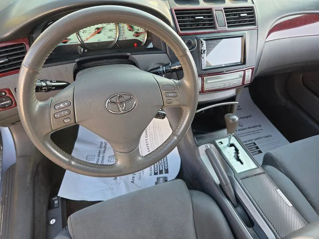 Used 2005 Blue Toyota SLE image 7
