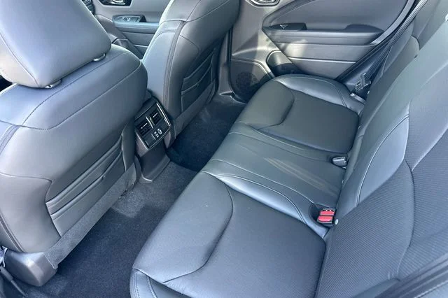 New 2026 ICE SILVER METALLIC Subaru Limited Hybrid image 9