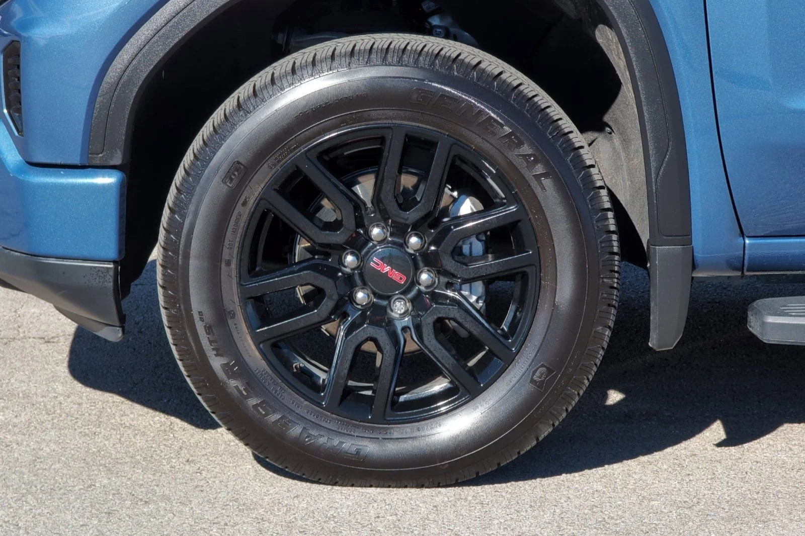 New 2026 Downpour Metallic GMC Elevation image 26