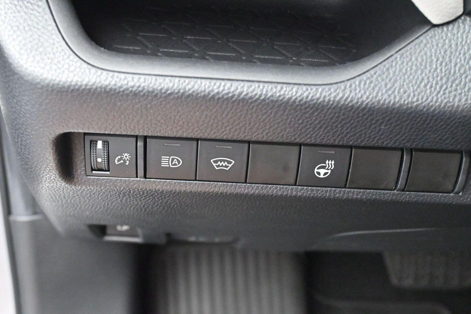 Used 2023 Silver Sky Metallic Toyota XLE image 27