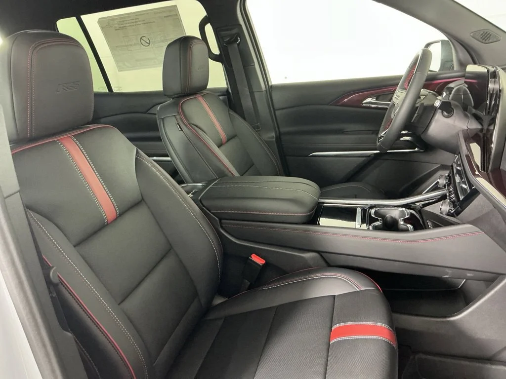 New 2027 Polar White Tricoat Chevrolet RS image 17