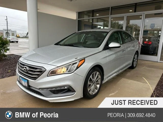 Used 2015 Silver Hyundai Sport image 1