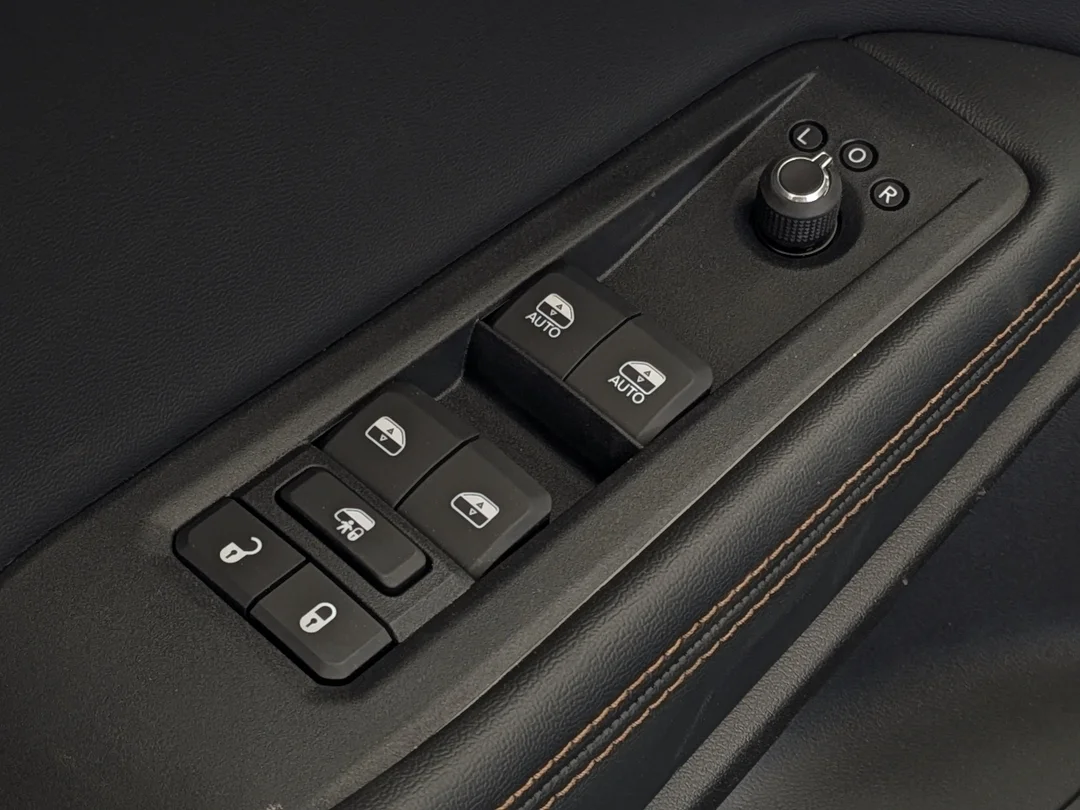 New 2026 Grey Jeep Limited - - 4x4 - Preferred Package 23G - Mopar Interior Protection Pckge-  Pano Sunroof & More! image 13