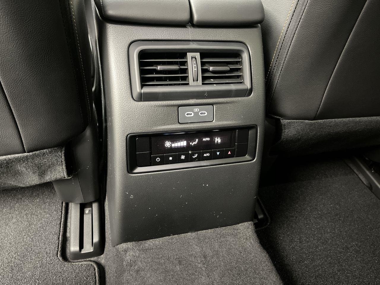 2026 Mazda CX-90 Select Package - Photo 11