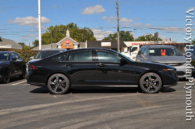 New 2026 Crystal Black Pearl Honda SE image 2