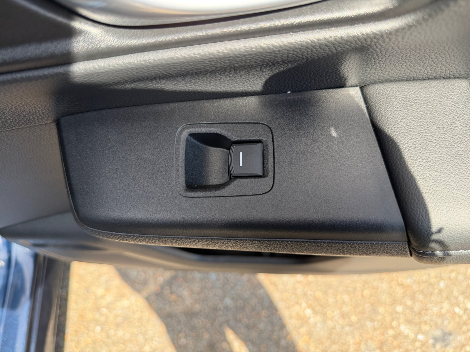 2025 Honda CR-V EX - Photo 37
