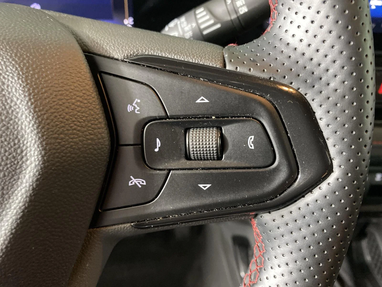 Used 2024 Fountain Blue Chevrolet RS image 15
