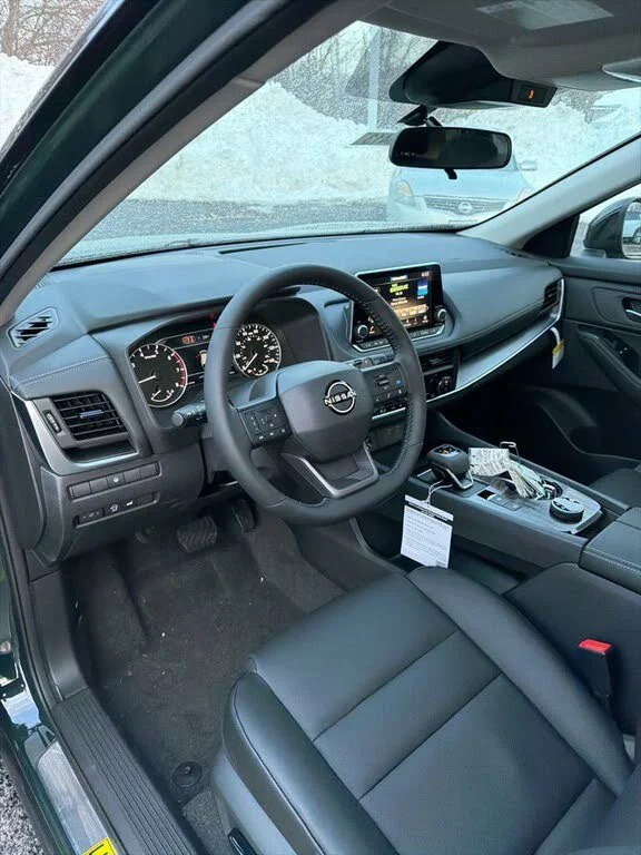 Used 2026 Green Nissan Dark Armor image 12