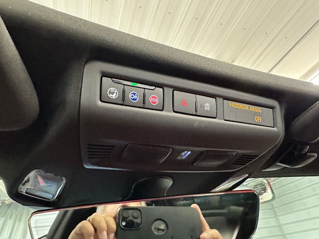 2023 Chevrolet Corvette 2LT - Photo 18