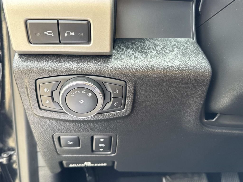 Used 2021 Black Ford Lariat image 48