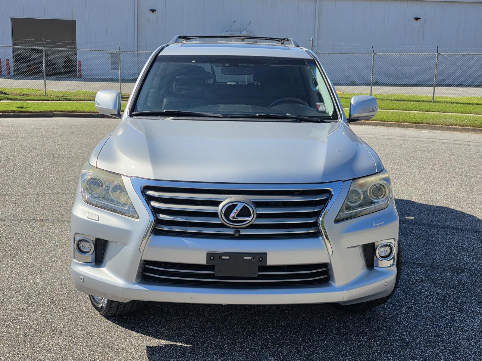 Used 2015 Silver Lexus 570 image 2