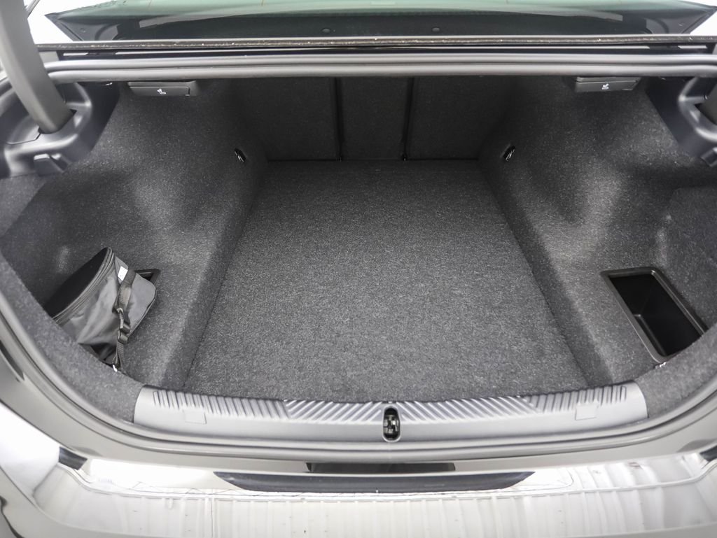 2026 BMW 5 Series 530i - Photo 23