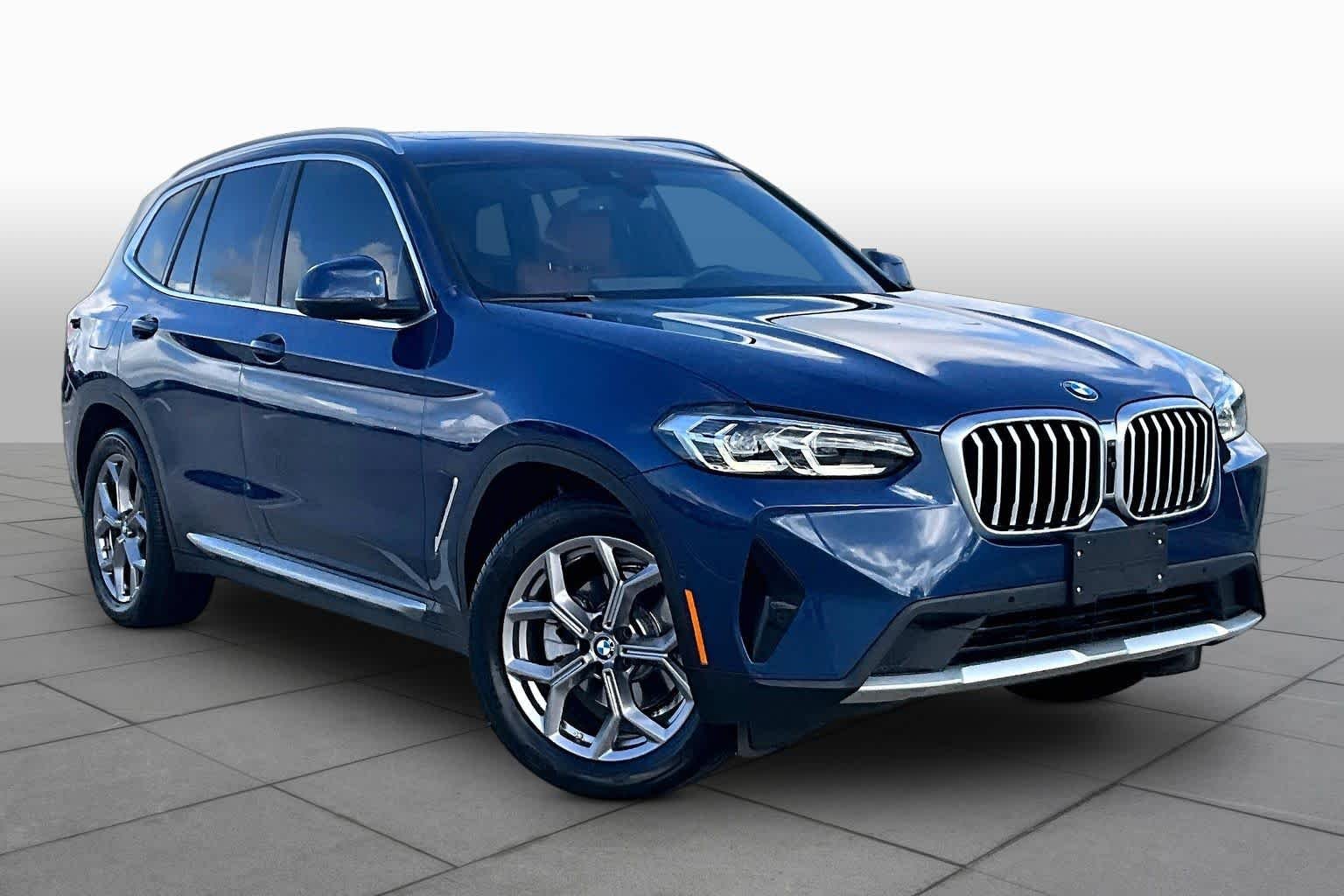 Used 2023 Phytonic Blue Metallic BMW sDrive30i image 2