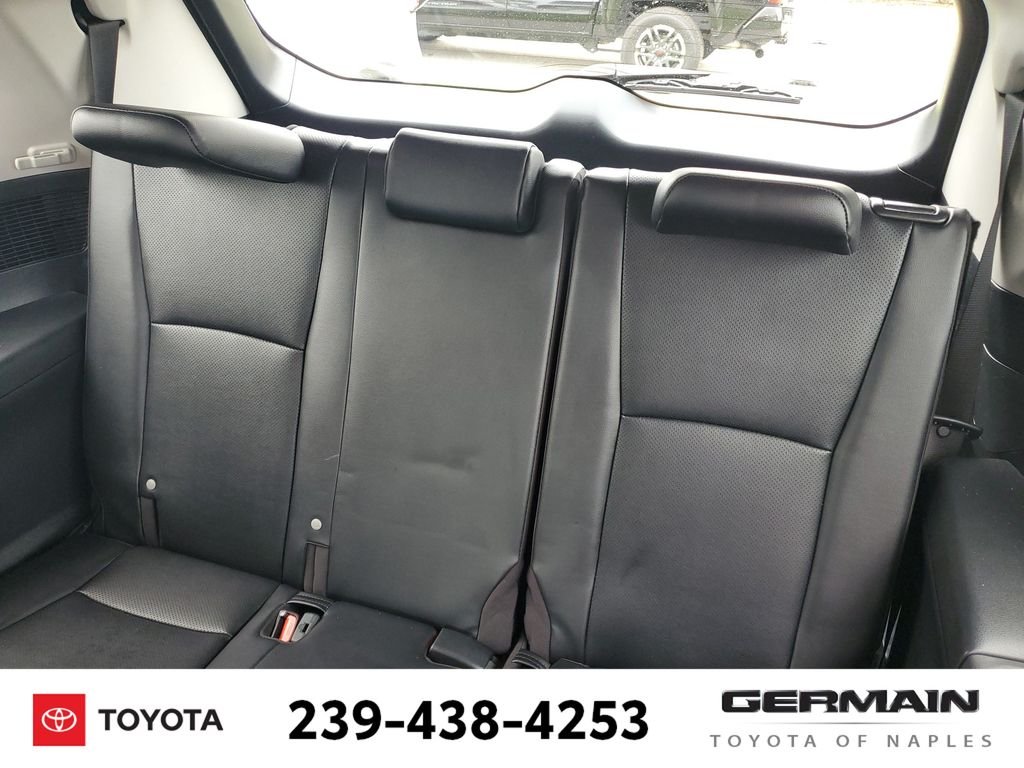 Used 2024 Silver Toyota XLE image 22