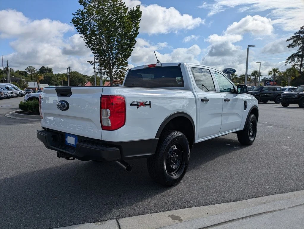 New 2026 Oxford White Ford XL image 4