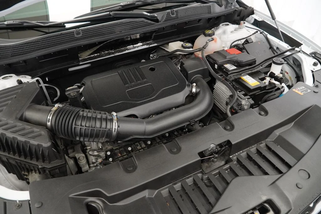 Used 2025 Beige Chevrolet Premier image 30