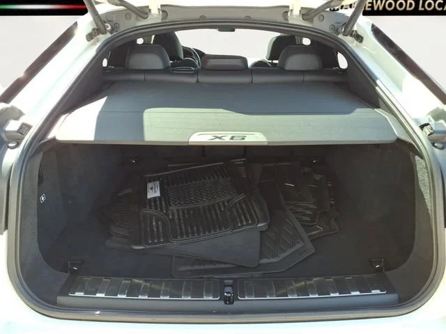 Used 2023 White BMW xDrive40i image 30