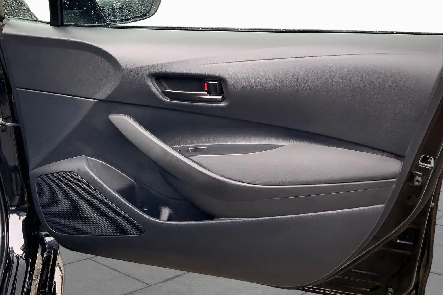 Used 2025 Midnight Black Metallic Toyota LE image 42
