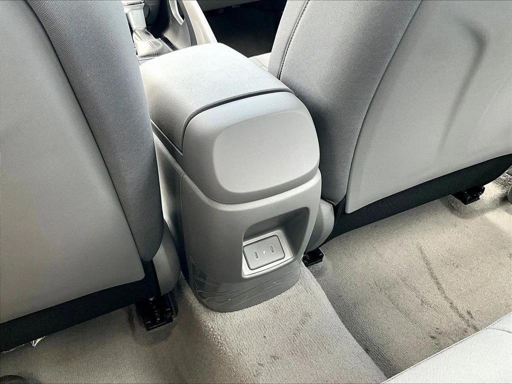 New 2026 White Hyundai SEL Sport image 16