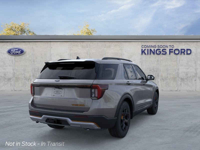 New 2026 Carbonized Gray Metallic Ford Tremor® image 8
