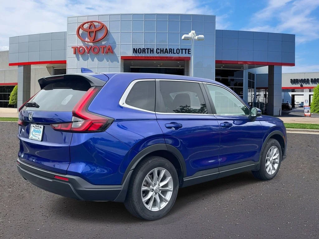 Used 2023  Honda EX image 8