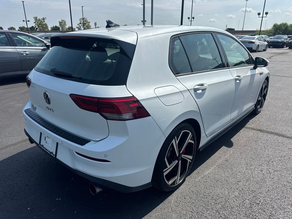 Used 2024  Volkswagen 2.0T SE image 3