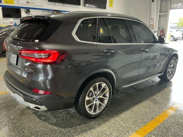2023 BMW X5 45e - Photo 8