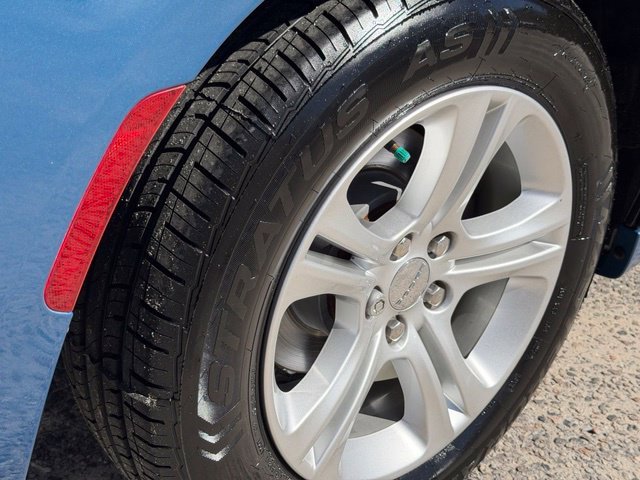 Used 2020 Blue Dodge SXT image 19