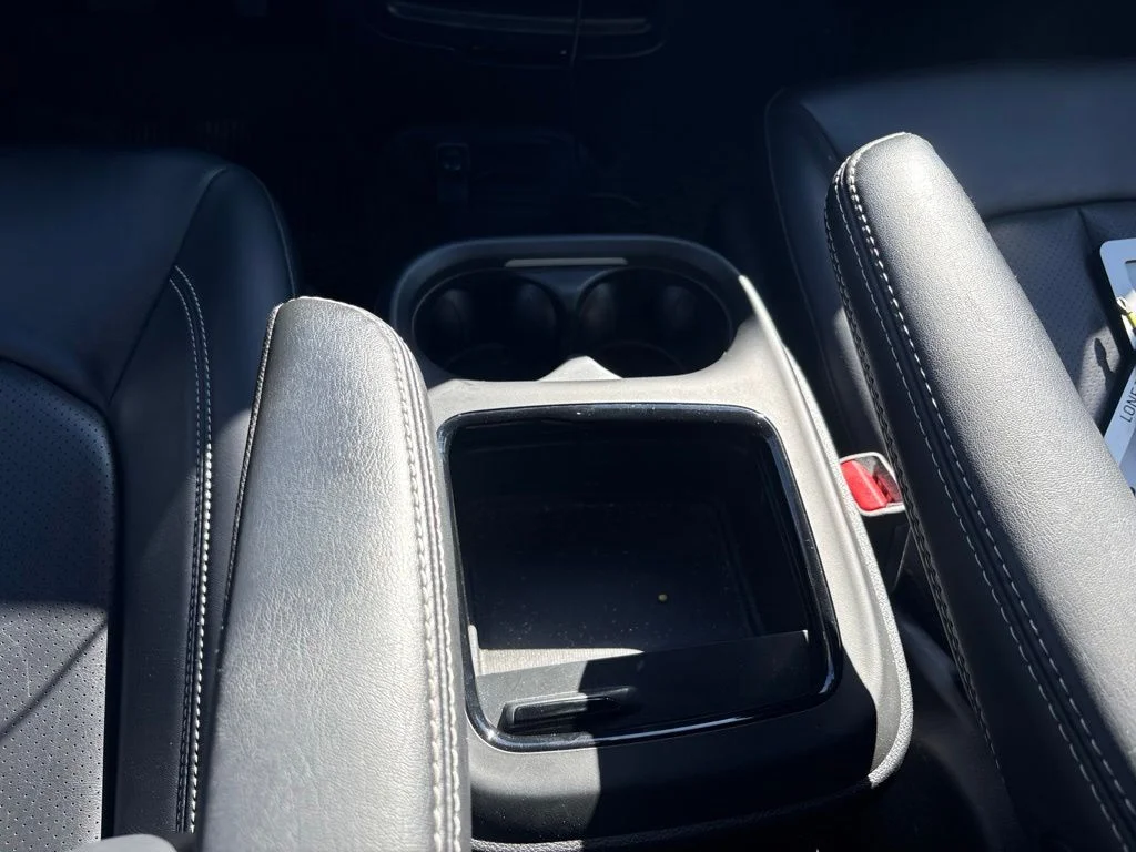 Used 2023 Black Chrysler Touring L image 18