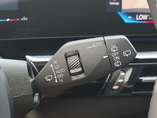 Used 2023 Black BMW xDrive28i image 21