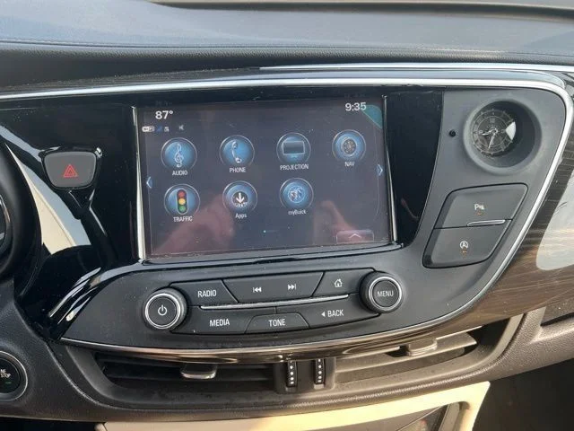 Used 2019 Brown Buick Essence image 34