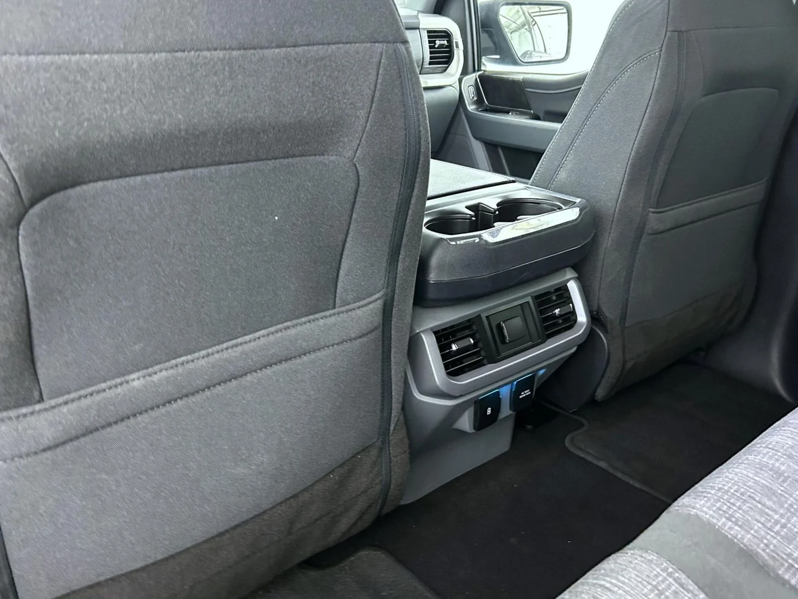 Used 2023 Blue Ford XLT image 21